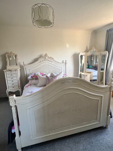 Shabby chic bedroom furniture - shabby,