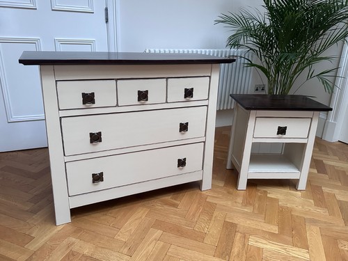 Solid painted pine - painted,